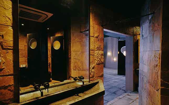 Zion Sky Lounge & Dining — không gian rooftop tầng 14 Quận 1 12